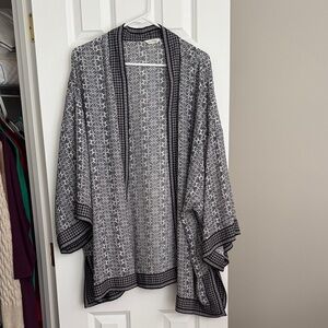 Max Studio Black and White Patterned Jacket